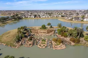 34 San Simeon Dr, Manvel, TX 77578 - Photo 1