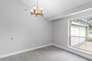 1207 Yorkshire Dr, Friendswood, TX 77546 - Photo 17
