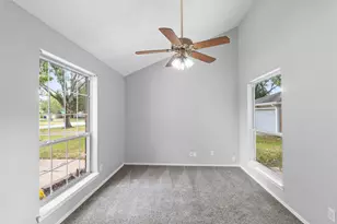 1207 Yorkshire Dr, Friendswood, TX 77546 - Photo 19