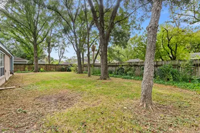 1207 Yorkshire Drive, Friendswood, TX 77546 - Photo 27