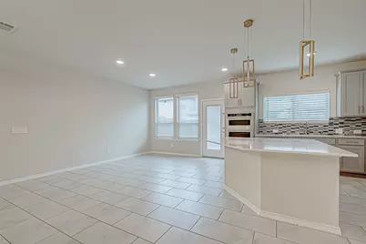 10511 Blankiet Lane, Houston, TX 77025 - Photo 7