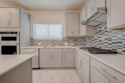 10511 Blankiet Lane, Houston, TX 77025 - Photo 15