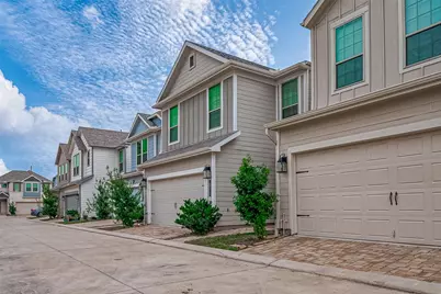 10511 Blankiet Lane, Houston, TX 77025 - Photo 3