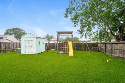 1122 Chase Park Drive, Bacliff, TX 77518 - Photo 15