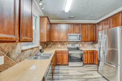 1122 Chase Park Drive, Bacliff, TX 77518 - Photo 5