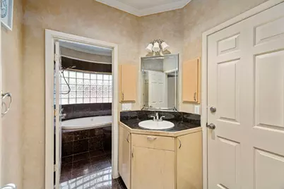 4039 Browning Street, West University Place, TX 77005 - Photo 37