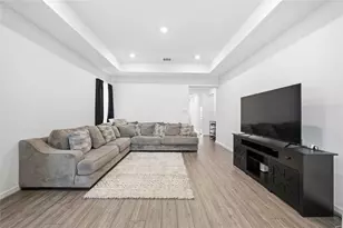 3024 Daw Boardwalk Dr, La Porte, TX 77571 - Photo 5