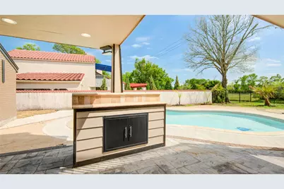 16406 Brook Forest Drive, Houston, TX 77059 - Photo 45