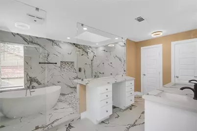 16406 Brook Forest Drive, Houston, TX 77059 - Photo 39