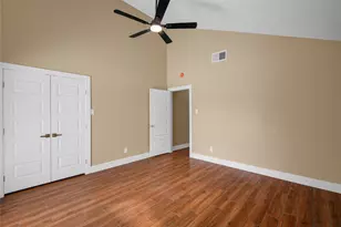 16406 Brook Forest Dr, Houston, TX 77059 - Photo 31