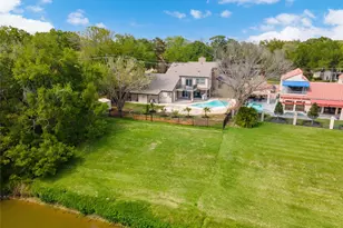 16406 Brook Forest Dr, Houston, TX 77059 - Photo 9