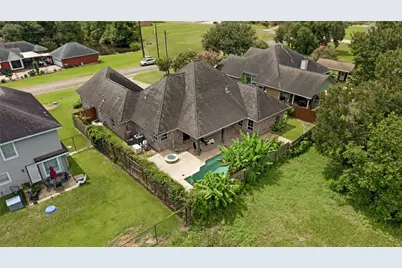 104 Mockingbird Lane, Bridge City, TX 77611 - Photo 33