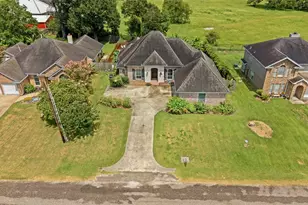 104 Mockingbird Ln, Bridge City, TX 77611 - Photo 31