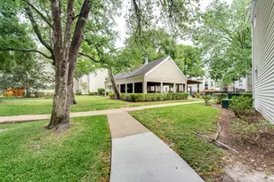 9809 Richmond Ave, Houston, TX 77042 - Photo 31