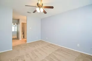 12114 Bob White Dr, Houston, TX 77035 - Photo 11