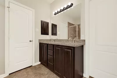 6806 Hunters Trace Lane, Baytown, TX 77521 - Photo 17