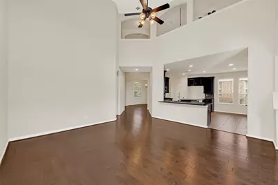 6806 Hunters Trace Lane, Baytown, TX 77521 - Photo 7