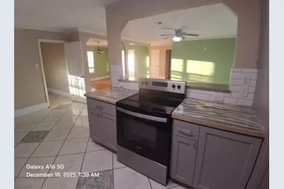 1350 Strawberry Street, League City, TX 77573 - Photo 15