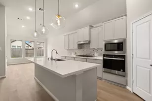 1459 Florecer Ln, Magnolia, TX 77354 - Photo 3