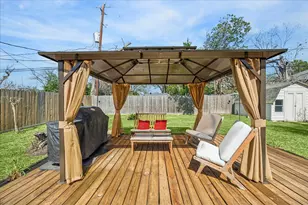 5226 Nina Lee Ln, Houston, TX 77092 - Photo 25