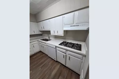 122 S Willow Street, Texas City, TX 77591 - Photo 7