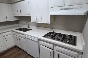 122 S Willow St, Texas City, TX 77591 - Photo 7