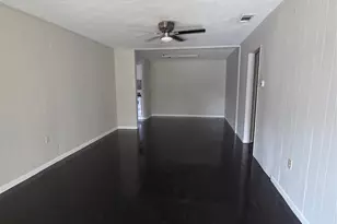 122 S Willow St, Texas City, TX 77591 - Photo 3