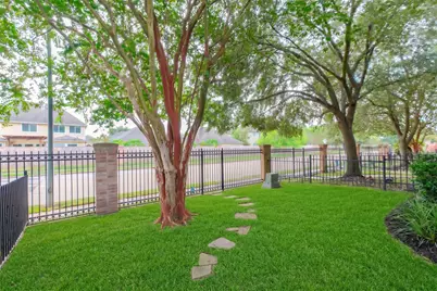 2843 Misty Heath Lane, Houston, TX 77082 - Photo 31