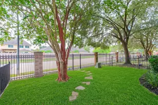 2843 Misty Heath Ln, Houston, TX 77082 - Photo 31
