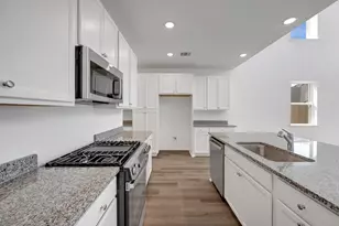 29310 Suncreek Rnch Ct, Waller, TX 77484 - Photo 5