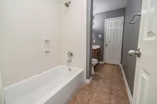 21606 Kings Bend Dr, Kingwood, TX 77339 - Photo 9