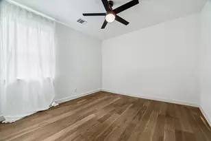 810 E 39th St, Houston, TX 77022 - Photo 11