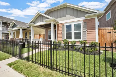 2517 S Houston Avenue, Pearland, TX 77581 - Photo 1