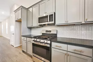 2517 S Houston Ave, Pearland, TX 77581 - Photo 5