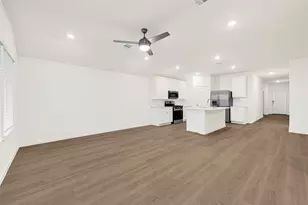 9114 Sunset Marina Wy, Iowa Colony, TX 77583 - Photo 17