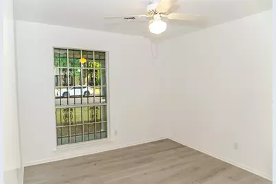 8526 Dashwood Drive, Houston, TX 77036 - Photo 15