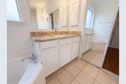 7618 Crescent Lake Court, Rosenberg, TX 77469 - Photo 13