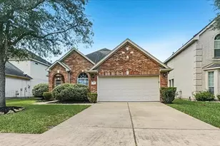 37 San Simeon Dr, Manvel, TX 77578 - Photo 1