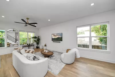 830 E 40th Street, Houston, TX 77022 - Photo 7