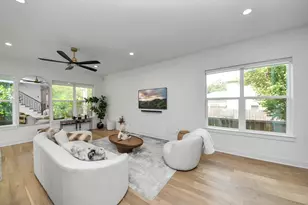 830 E 40th St, Houston, TX 77022 - Photo 7