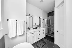 830 E 40th St, Houston, TX 77022 - Photo 43