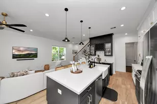 830 E 40th St, Houston, TX 77022 - Photo 23