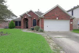 2142 Robinwood Dr, Deer Park, TX 77536 - Photo 1