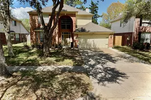 2212 Palm Lagoon Dr, League City, TX 77573 - Photo 1