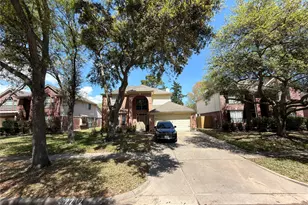 2212 Palm Lagoon Dr, League City, TX 77573 - Photo 3