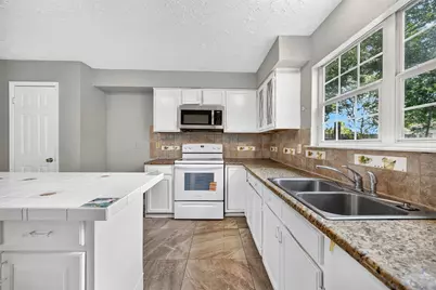 15818 Manfield Drive, Houston, TX 77082 - Photo 17