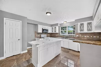 15818 Manfield Drive, Houston, TX 77082 - Photo 19