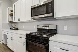 11324 Stonework Grove Ln, Houston, TX 77076 - Photo 9