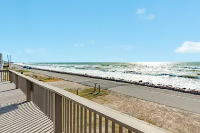 722 Beach Drive, Surfside Beach, TX 77541 - Photo 9