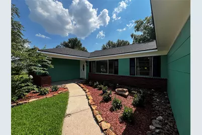 416 Azalea Drive, Baytown, TX 77520 - Photo 3